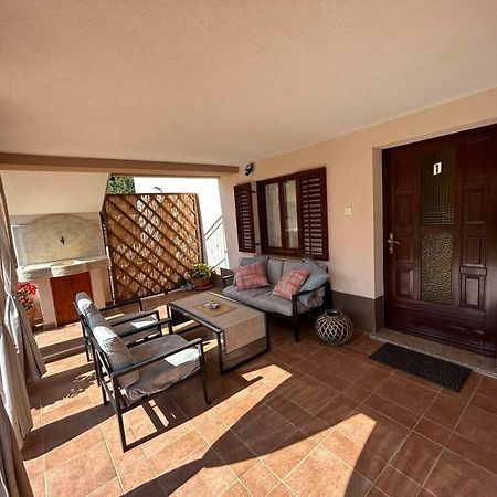 Apartmani Antonija Vozilici Buitenkant foto