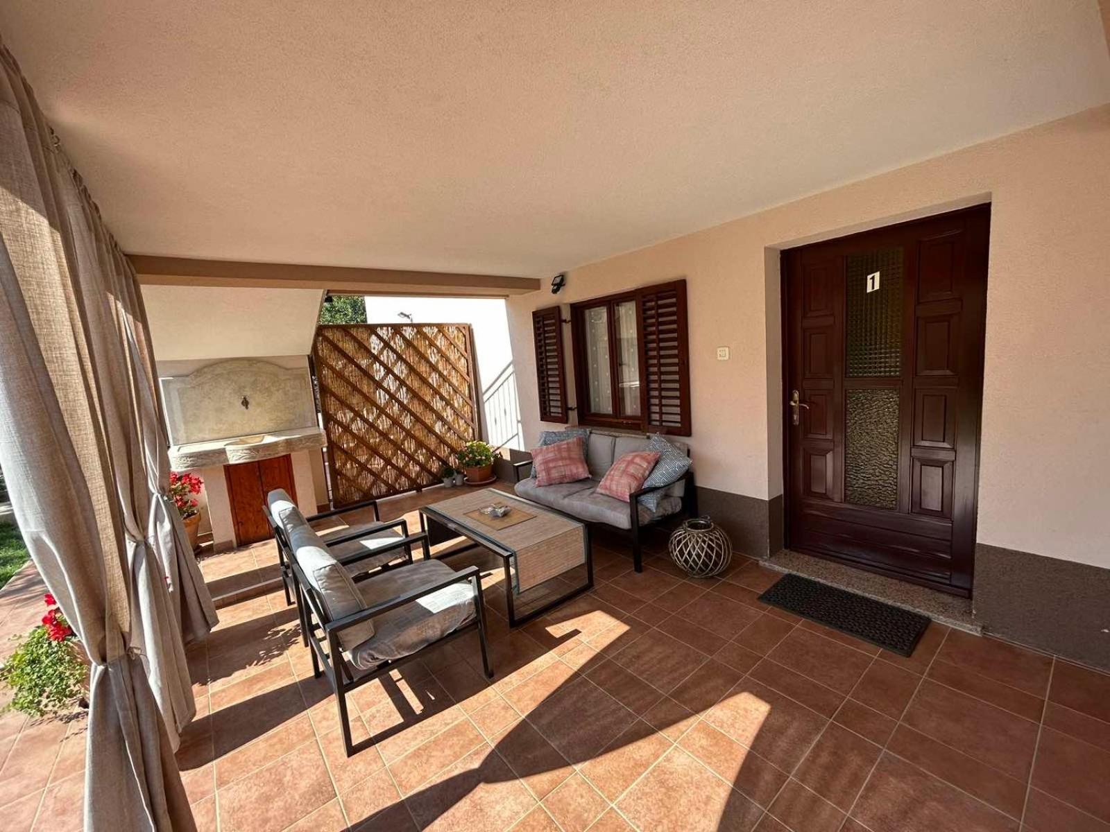 Apartmani Antonija Vozilici Buitenkant foto